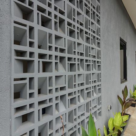 Reddoorz Near Puri Indah Mall Jakarta Eksteriør bilde