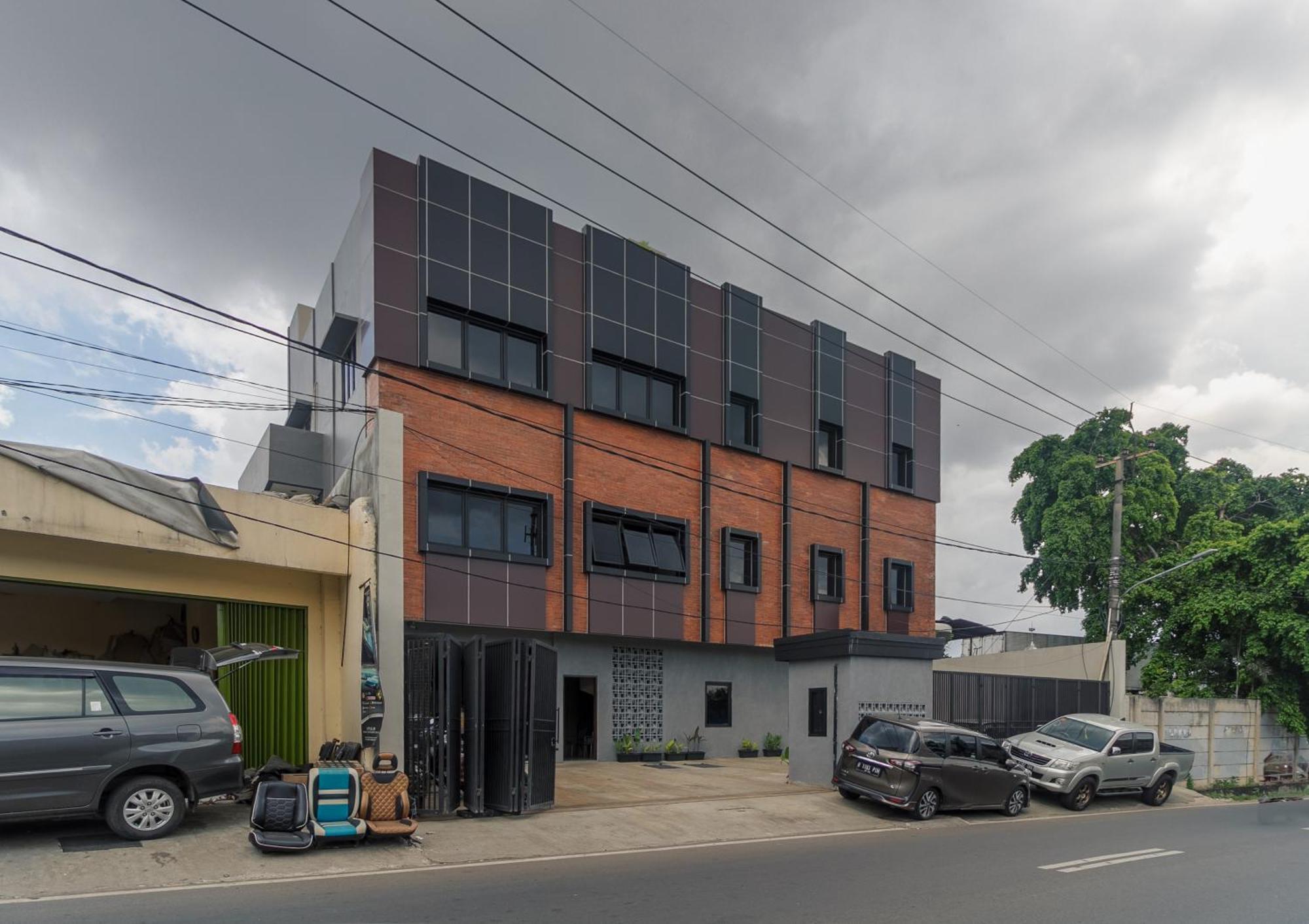 Reddoorz Near Puri Indah Mall Jakarta Eksteriør bilde